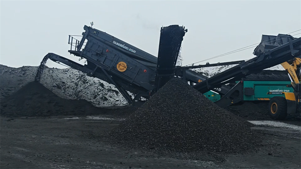 不惧-30℃极寒挑战，，，，，9001cc金沙以诚为本普石勒破碎筛分装备稳固运行！