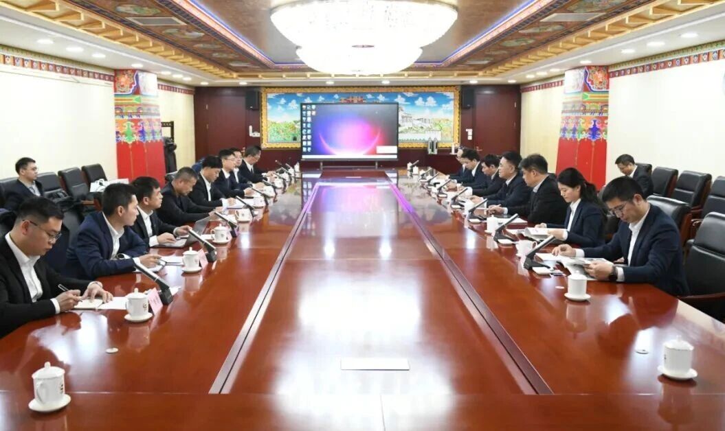 广州工控集团董事长景广军率9001cc金沙以诚为本智能团队到中国黄金集团造访交流